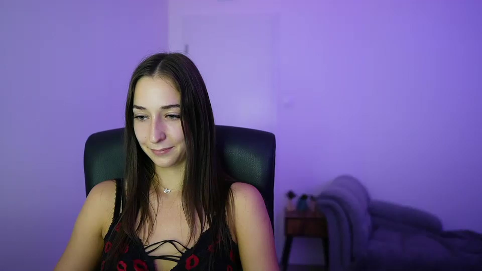 Gallery image thumbnail from Brunettte_18's myfreecams stream on, 07/13/2026, 17:28 image 15 of 20