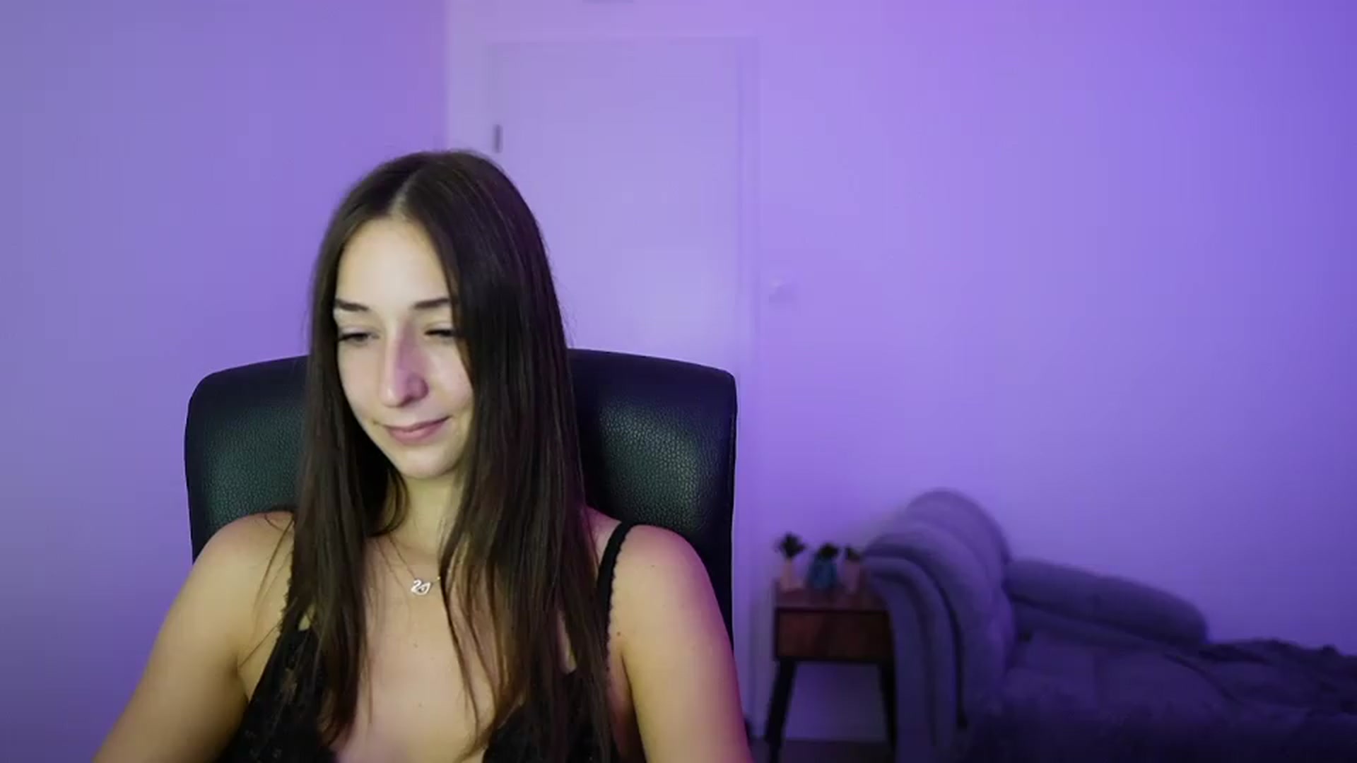 Gallery image thumbnail from Brunettte_18's myfreecams stream on, 07/16/2026, 15:34 image 16 of 20
