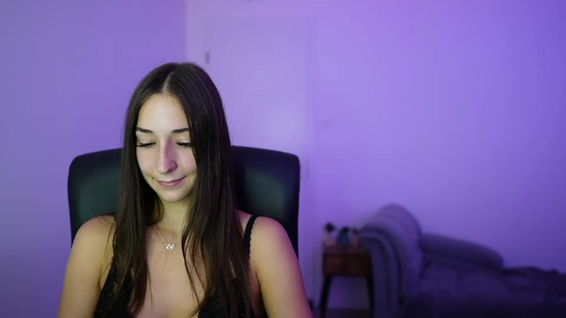 Gallery image thumbnail from Brunettte_18's myfreecams stream on, 07/16/2026, 15:34 image 14 of 20