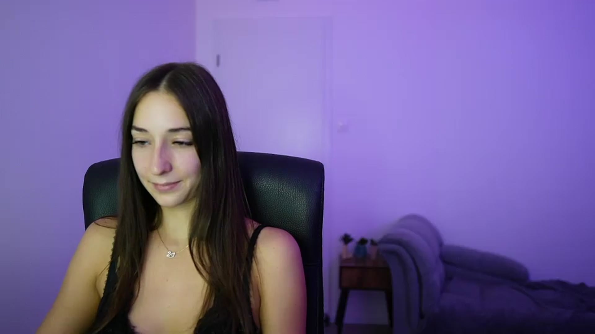 Gallery image thumbnail from Brunettte_18's myfreecams stream on, 07/16/2026, 15:34 image 10 of 20