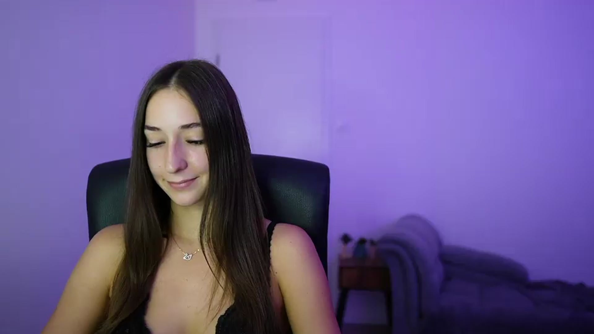 Gallery image thumbnail from Brunettte_18's myfreecams stream on, 07/16/2026, 15:34 image 2 of 20
