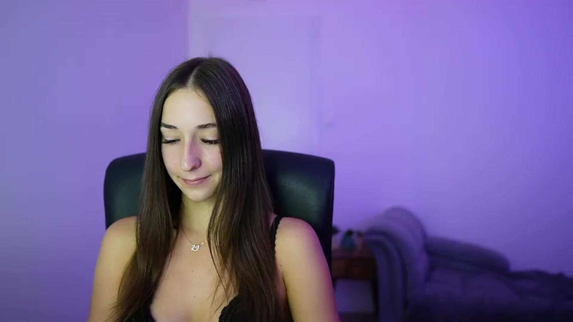 Gallery image thumbnail from Brunettte_18's myfreecams stream on, 07/16/2026, 15:34 image 3 of 20