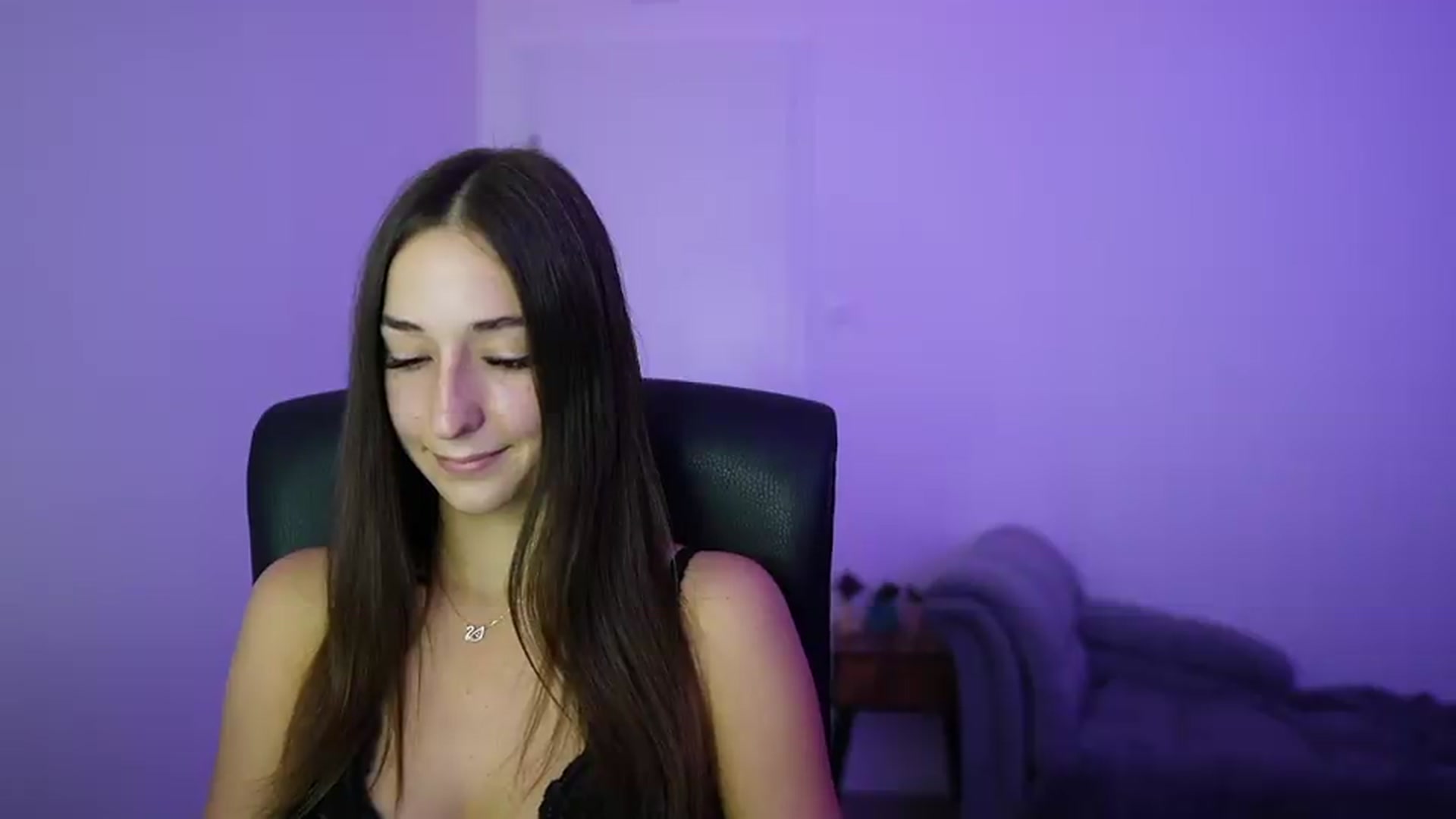 Gallery image thumbnail from Brunettte_18's myfreecams stream on, 07/16/2026, 15:34 image 4 of 20