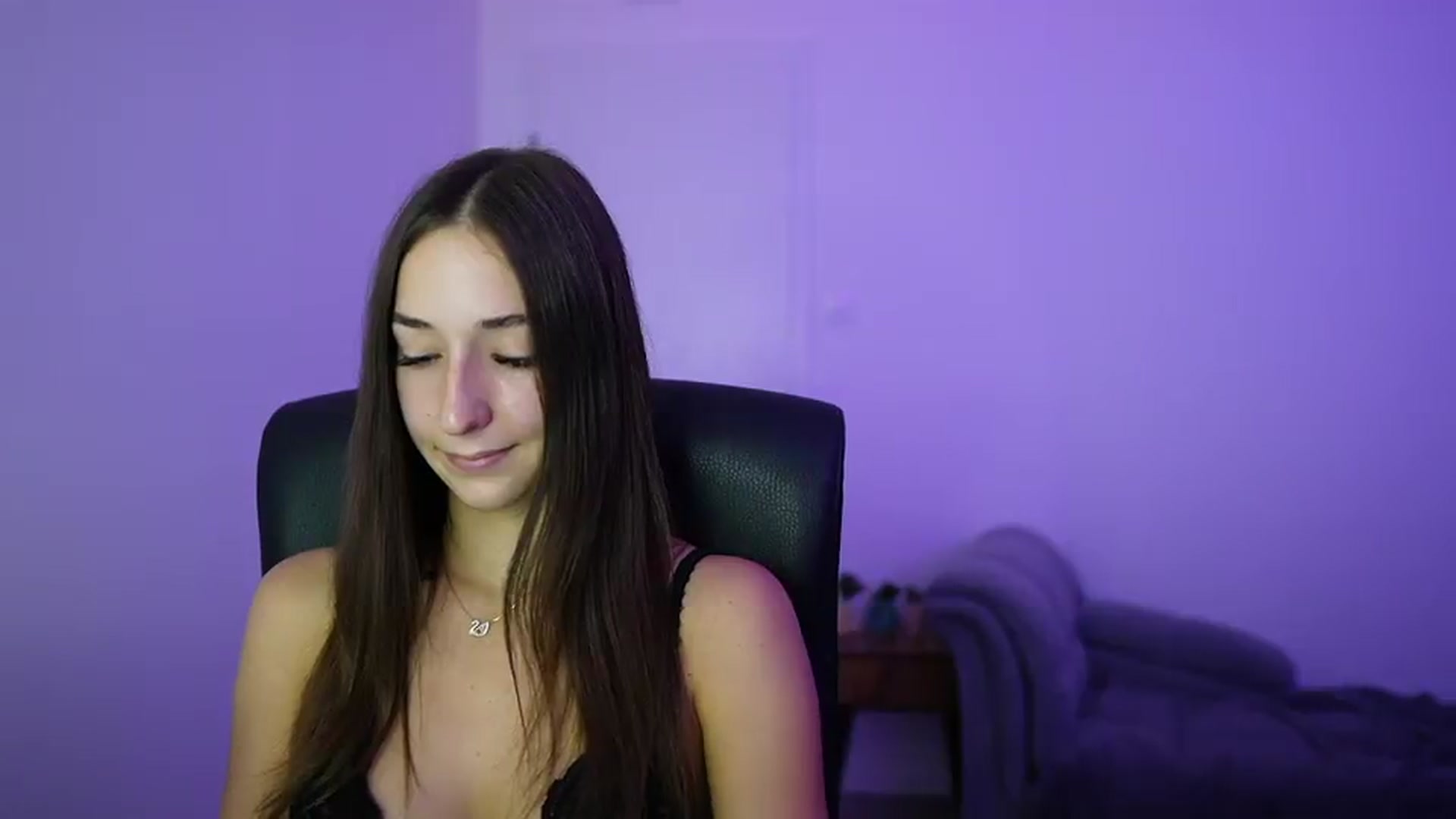 Gallery image thumbnail from Brunettte_18's myfreecams stream on, 07/16/2026, 15:34 image 7 of 20