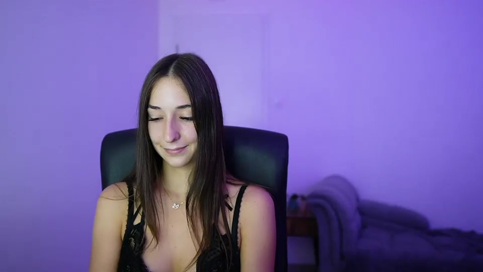 Gallery image thumbnail from Brunettte_18's myfreecams stream on, 07/16/2026, 15:34 image 19 of 20