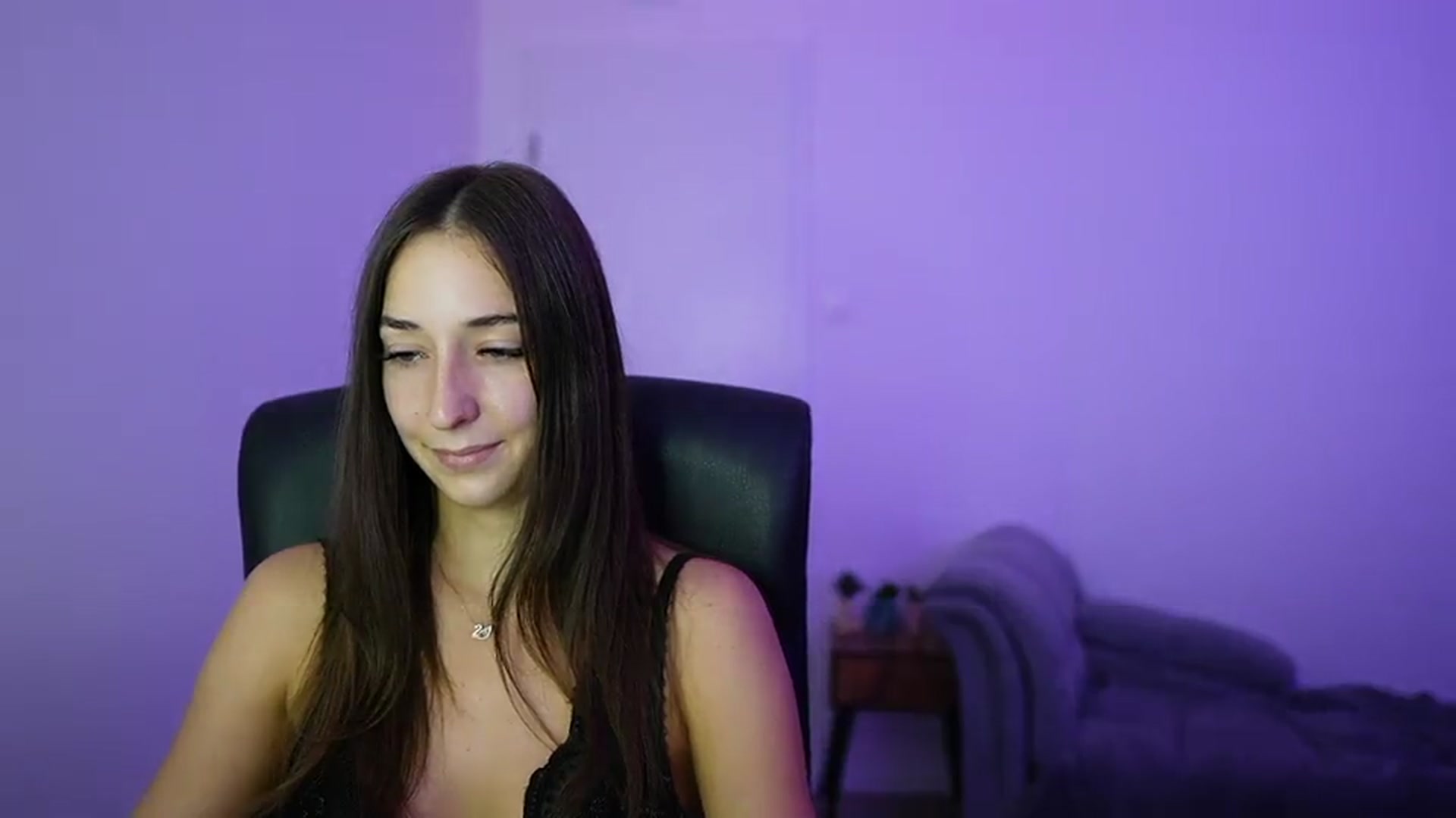 Gallery image thumbnail from Brunettte_18's myfreecams stream on, 07/16/2026, 16:05 image 17 of 20