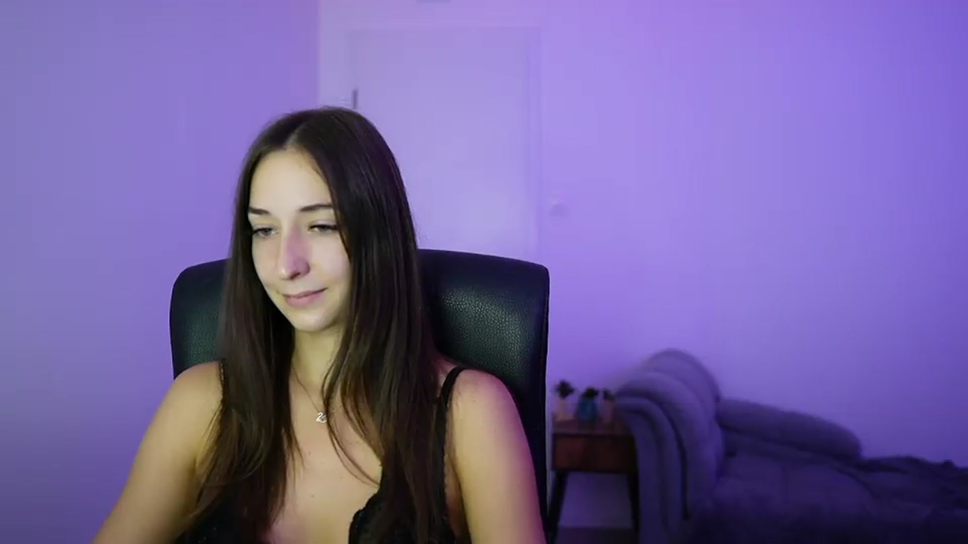 Gallery image thumbnail from Brunettte_18's myfreecams stream on, 07/16/2026, 16:05 image 13 of 20