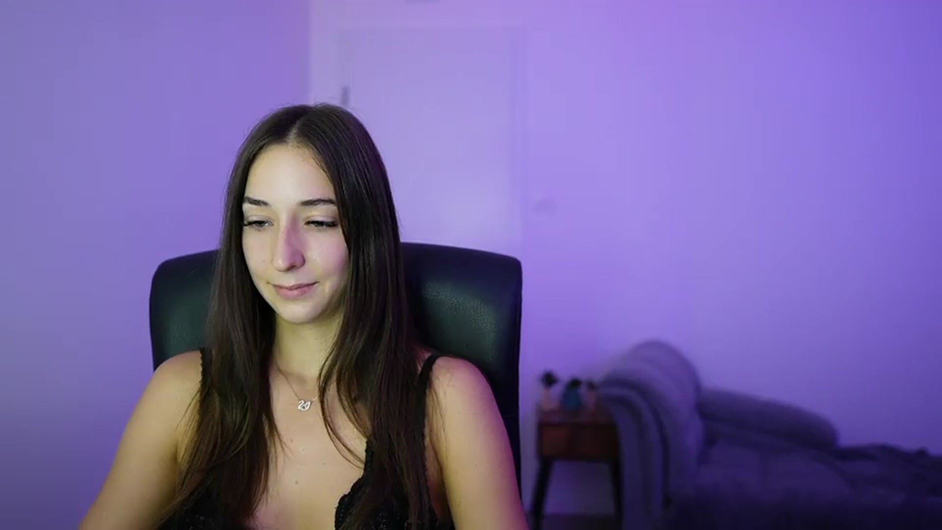 Gallery image thumbnail from Brunettte_18's myfreecams stream on, 07/16/2026, 16:05 image 6 of 20