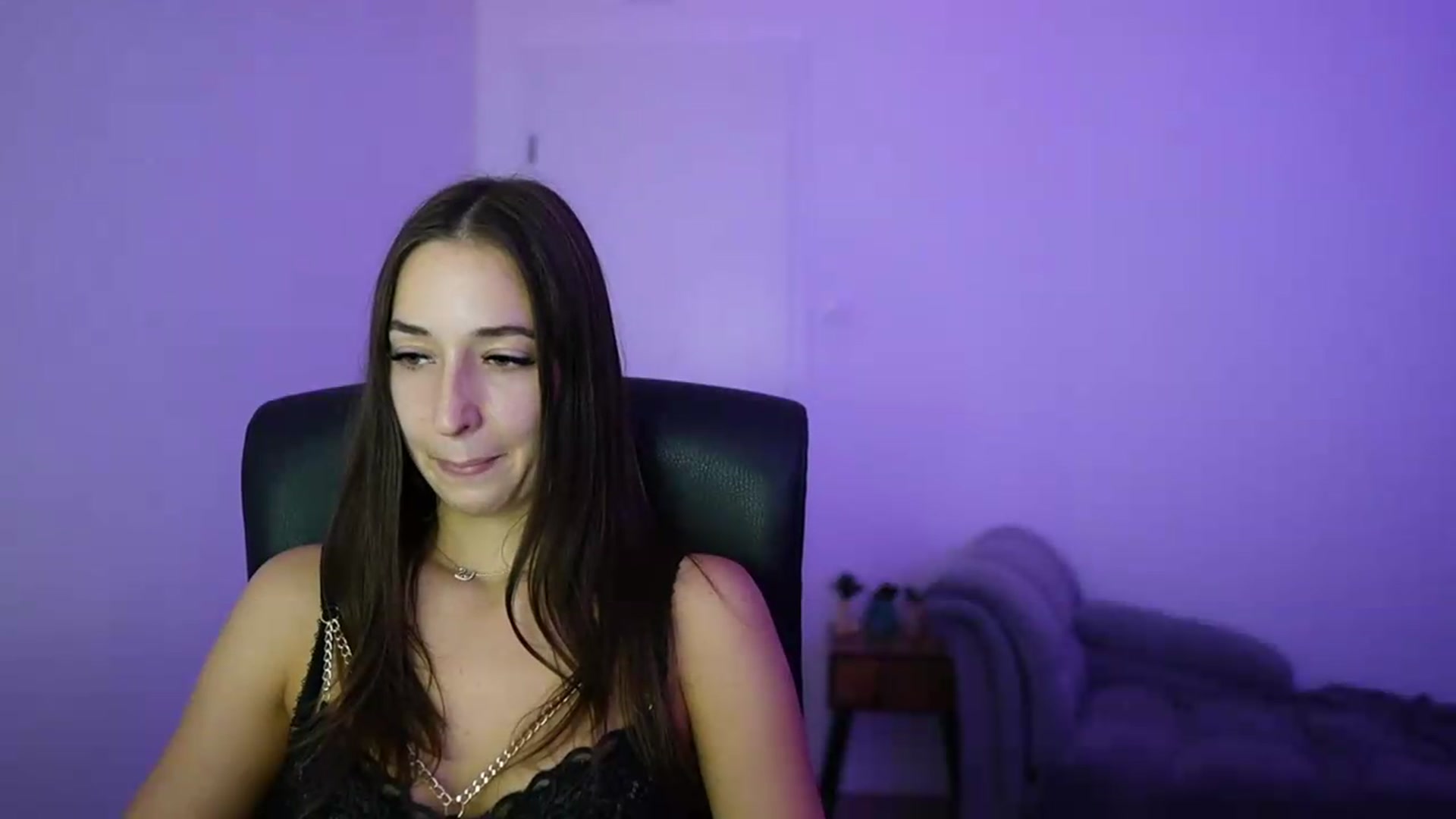 Gallery image thumbnail from Brunettte_18's myfreecams stream on, 07/17/2026, 18:56 image 19 of 20