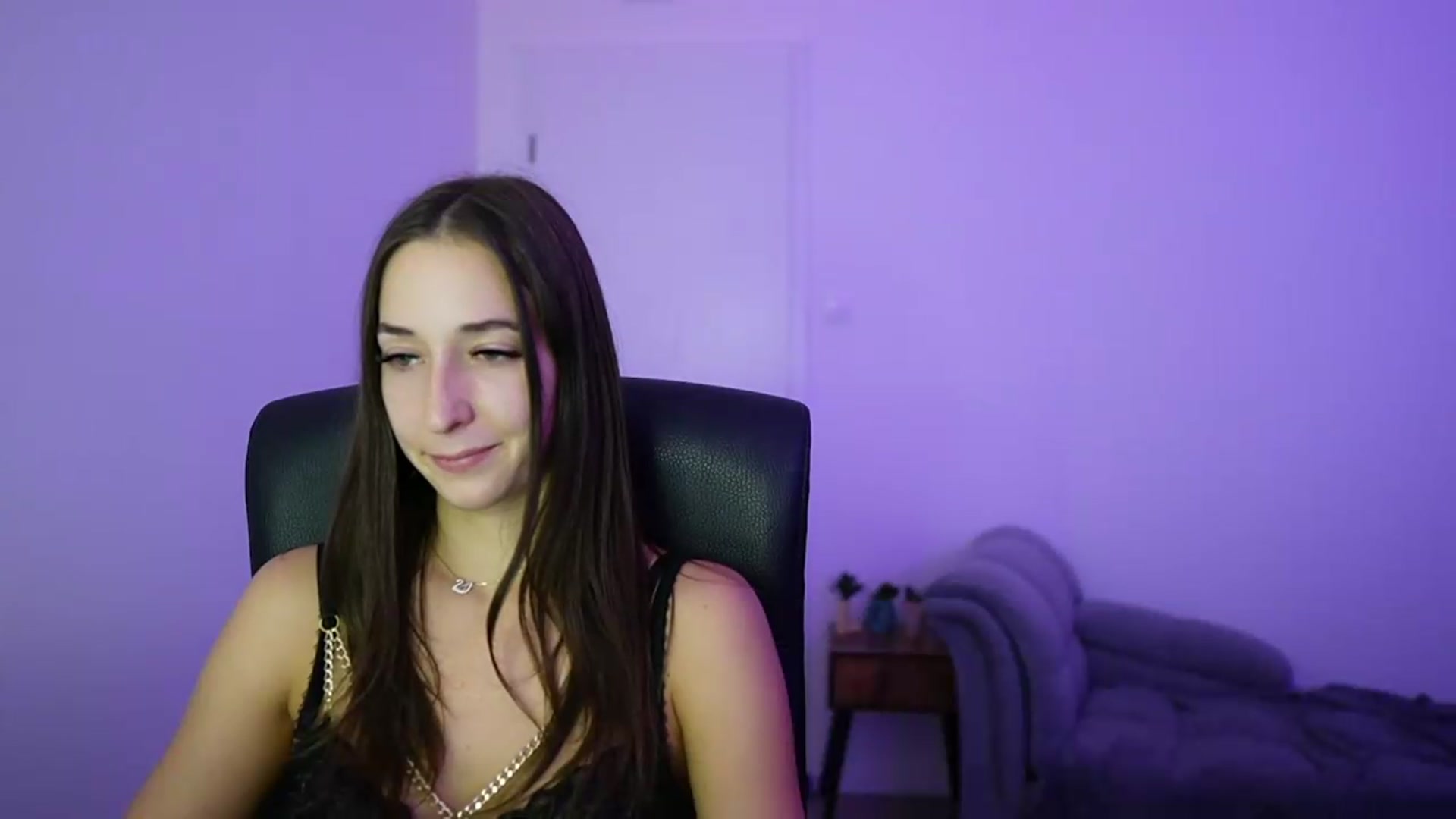 Gallery image thumbnail from Brunettte_18's myfreecams stream on, 07/17/2026, 18:56 image 3 of 20