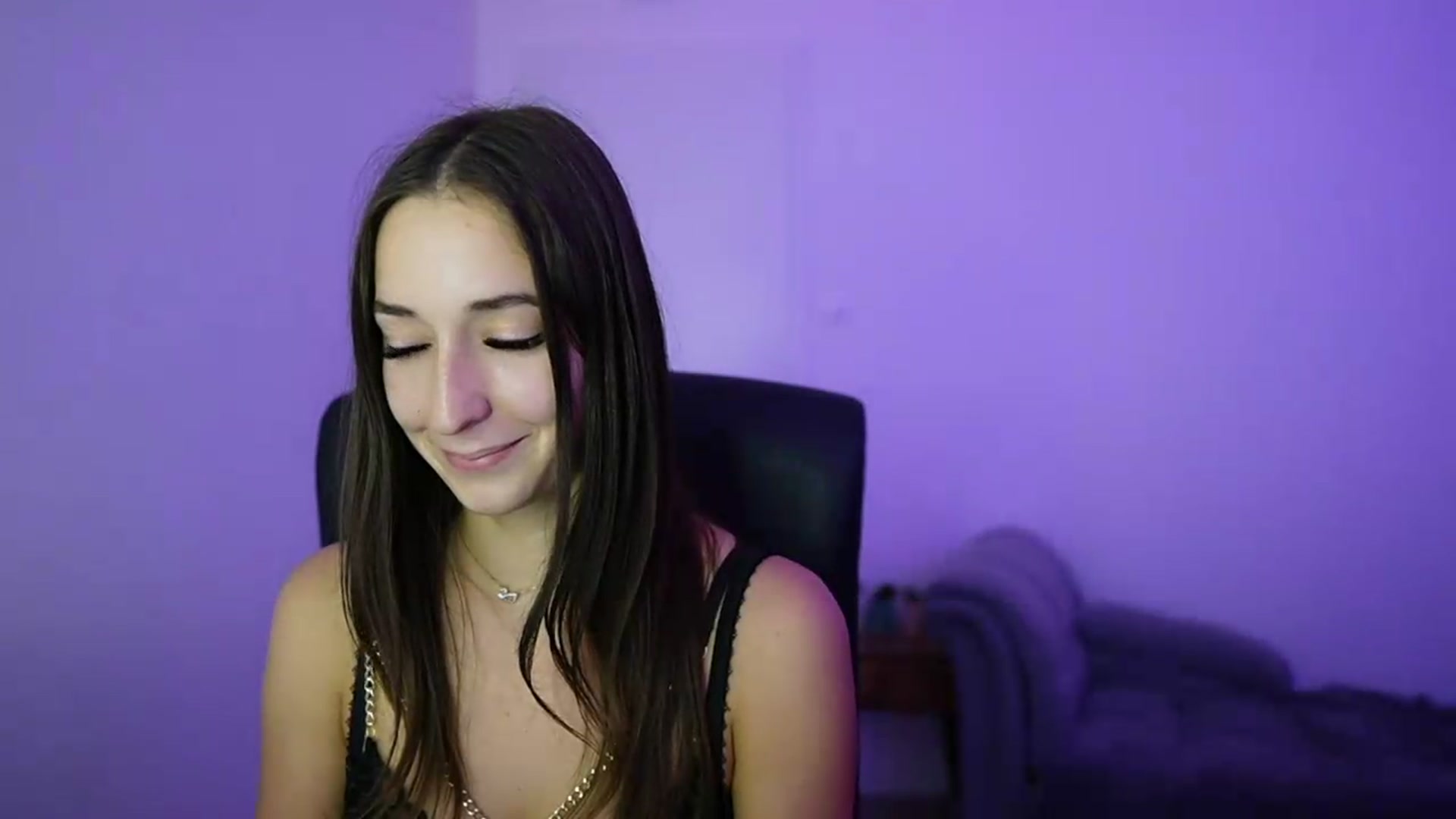 Gallery image thumbnail from Brunettte_18's myfreecams stream on, 07/17/2026, 20:08 image 10 of 20