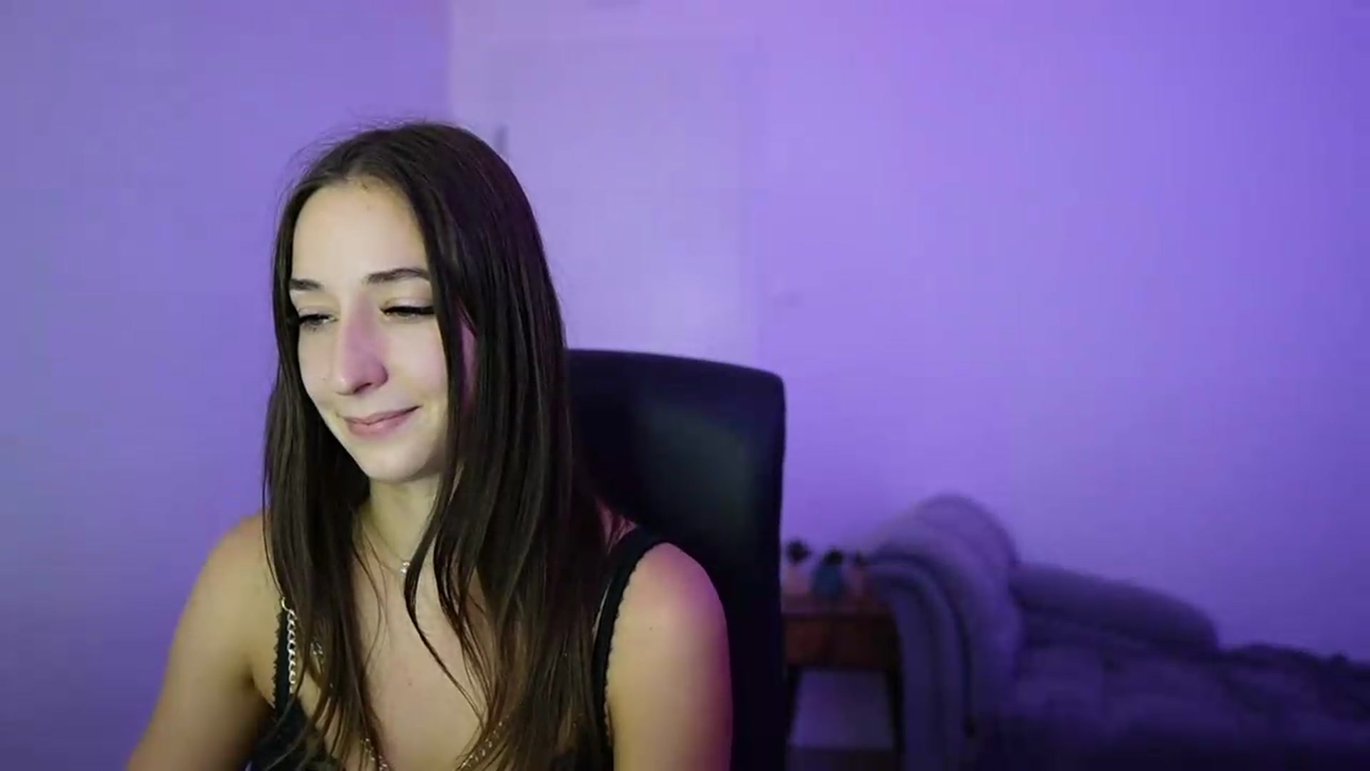 Gallery image thumbnail from Brunettte_18's myfreecams stream on, 07/17/2026, 20:08 image 17 of 20