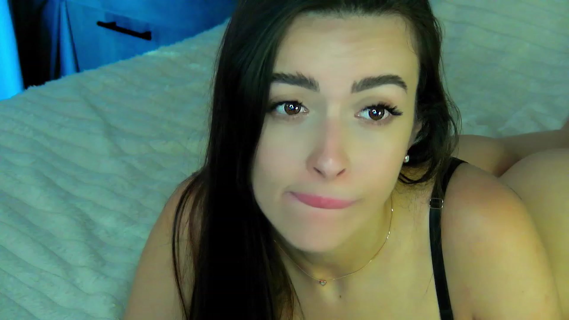 Gallery image thumbnail from Brunnett_Cute's myfreecams stream on, 08/14/2023, 16:16 image 13 of 20