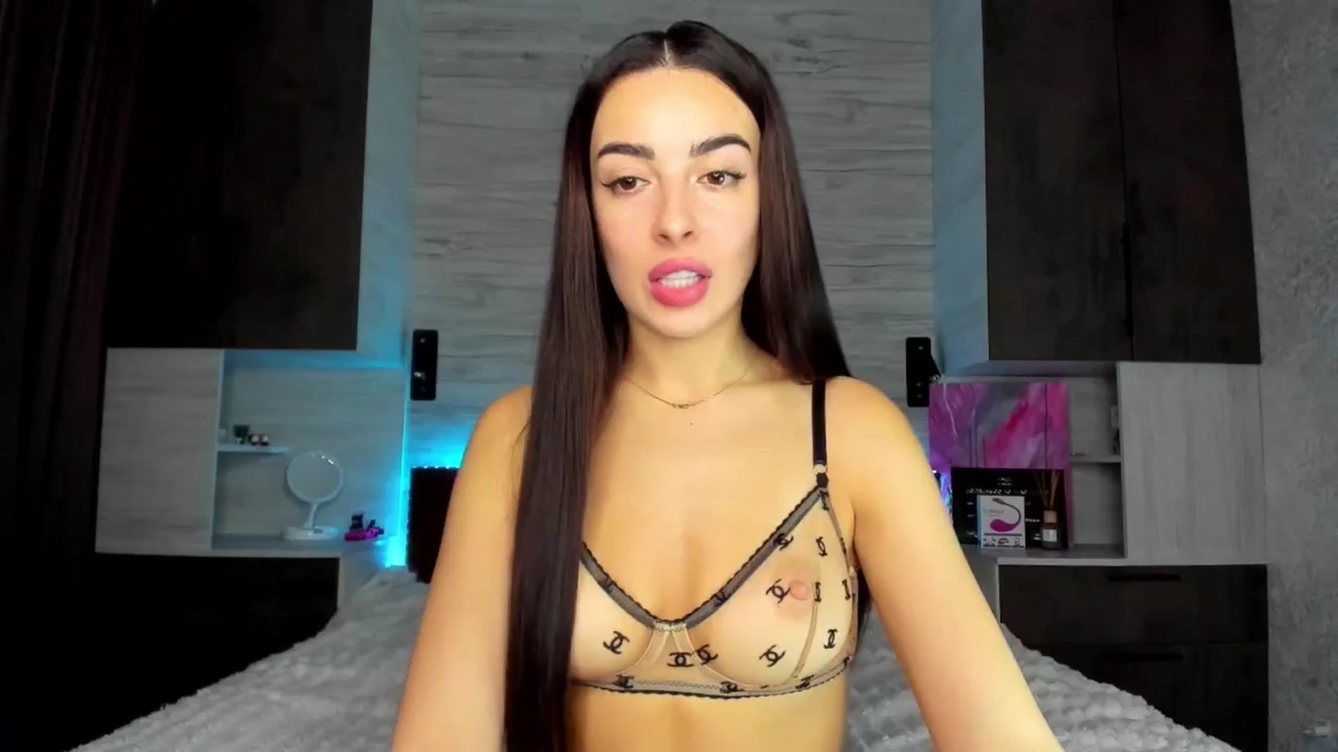 Gallery image thumbnail from Brunnett_Cute's myfreecams stream on, 04/02/2025, 13:53 image 7 of 20