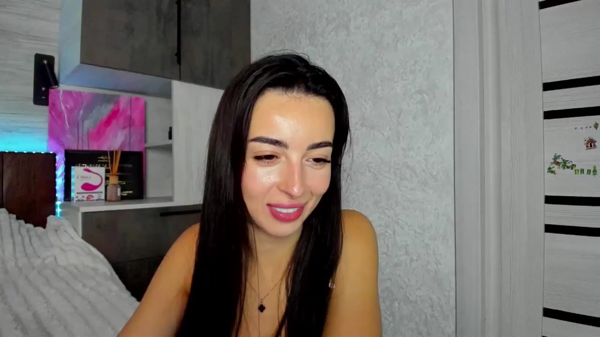 Gallery image thumbnail from Brunnett_Cute's myfreecams stream on, 05/15/2025, 15:57 image 16 of 20