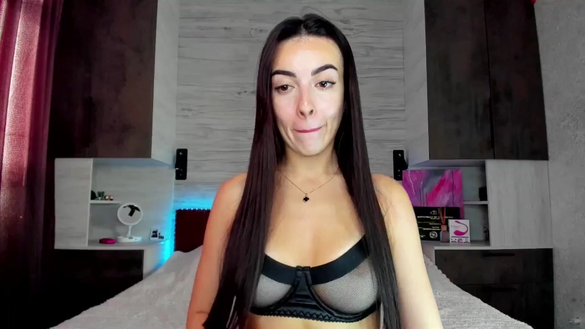 Gallery image thumbnail from Brunnett_Cute's myfreecams stream on, 05/21/2025, 15:03 image 18 of 20