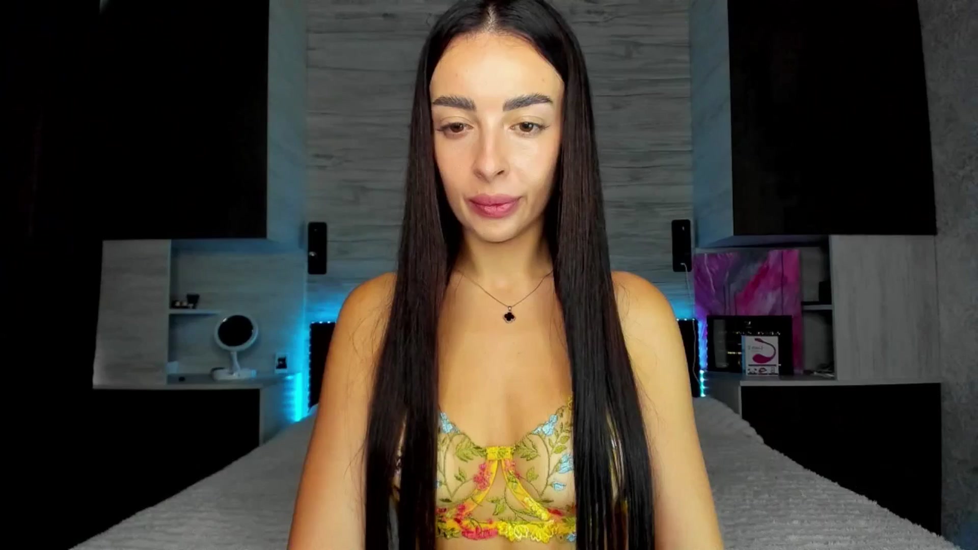 Gallery image thumbnail from Brunnett_Cute's myfreecams stream on, 07/30/2025, 12:41 image 6 of 20