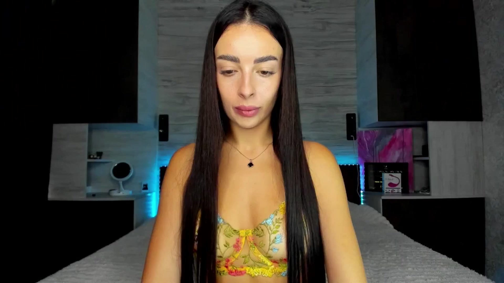Gallery image thumbnail from Brunnett_Cute's myfreecams stream on, 07/30/2025, 12:41 image 5 of 20