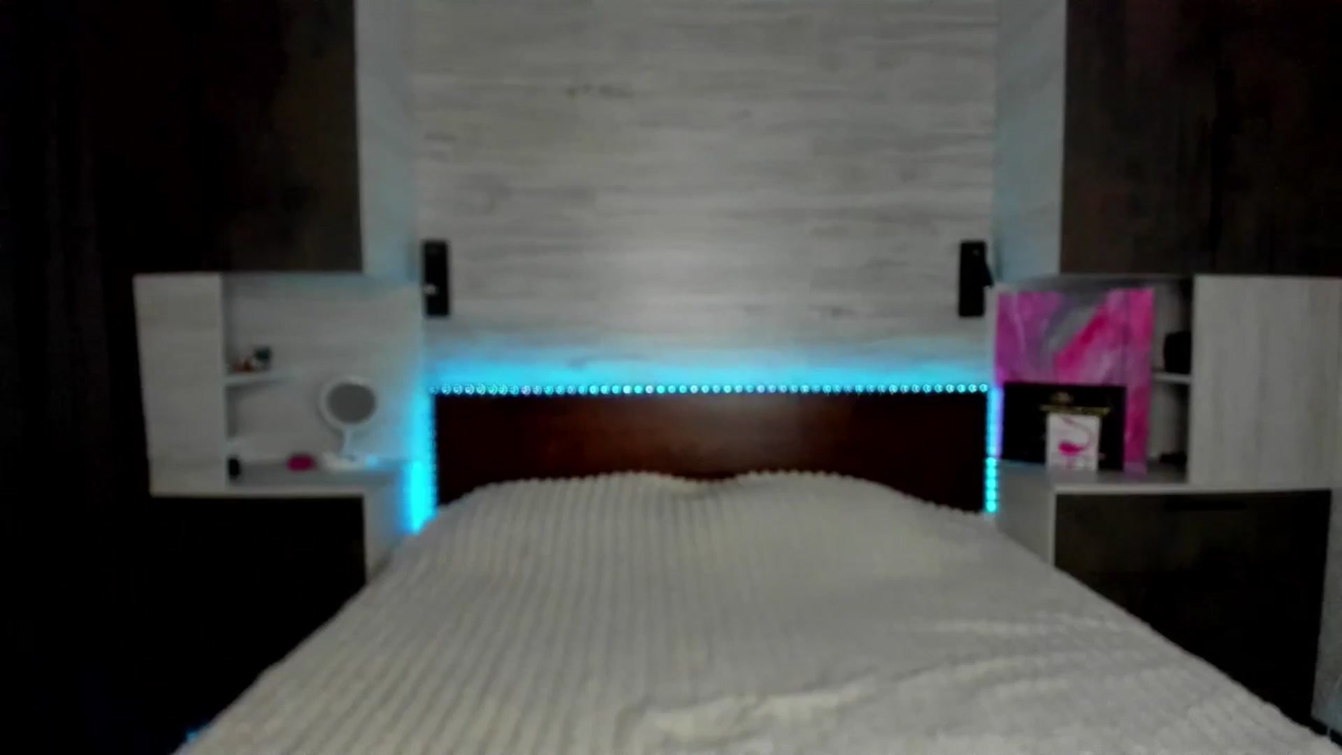 Gallery image thumbnail from Brunnett_Cute's myfreecams stream on, 09/17/2025, 13:58 image 13 of 20