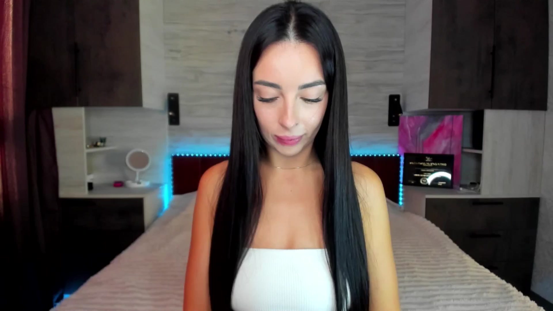 Gallery image thumbnail from Brunnett_Cute's myfreecams stream on, 09/25/2025, 15:39 image 2 of 20