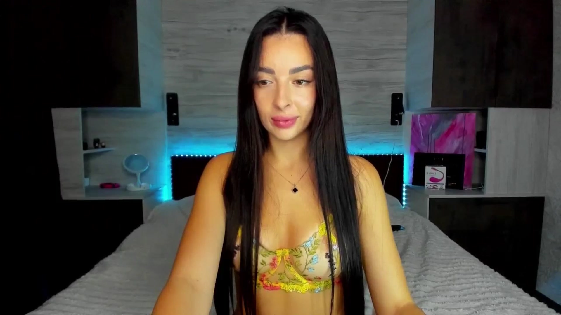 Gallery image thumbnail from Brunnett_Cute's myfreecams stream on, 10/08/2025, 15:41 image 12 of 20