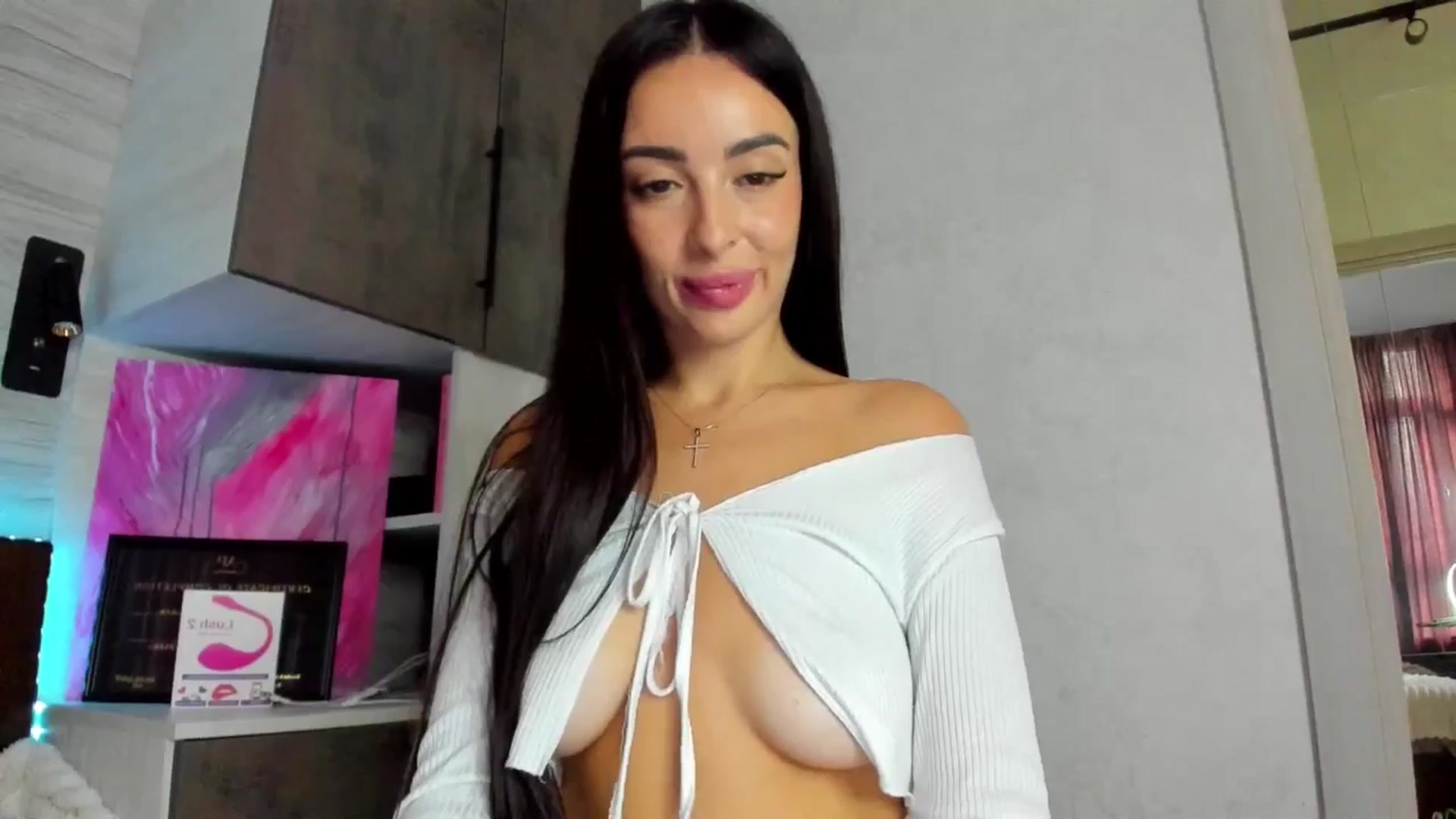 Gallery image thumbnail from Brunnett_Mil's myfreecams stream on, 10/26/2025, 12:43 image 11 of 20