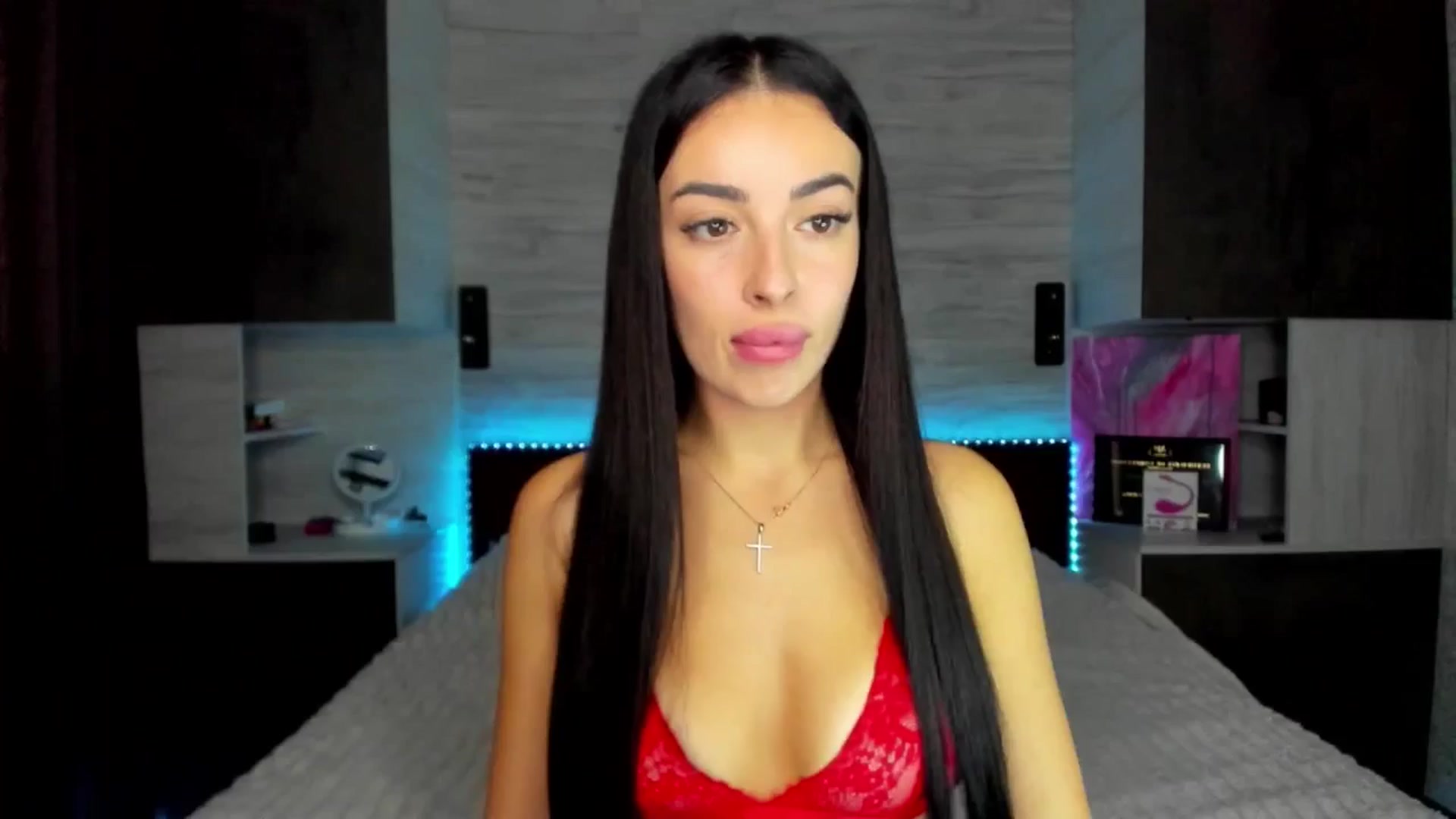 Gallery image thumbnail from Brunnett_Mil's myfreecams stream on, 10/30/2025, 13:50 image 7 of 20