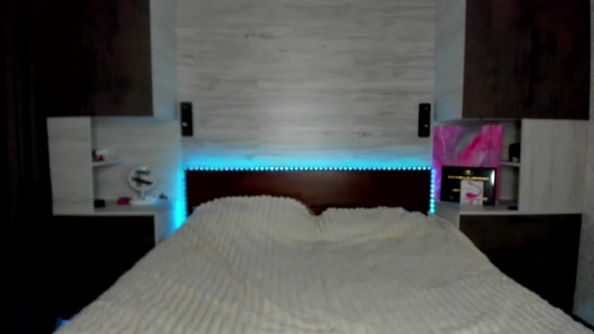 Gallery image thumbnail from Brunnett_Mil's myfreecams stream on, 10/30/2025, 17:31 image 13 of 20