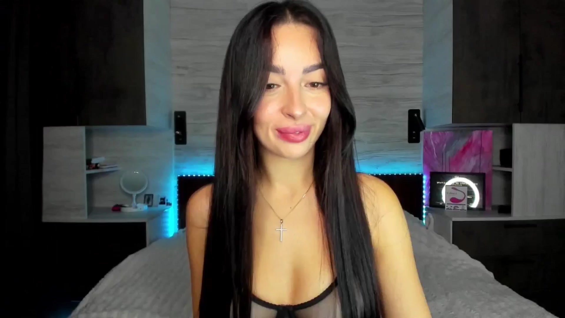 Gallery image thumbnail from Brunnett_Mil's myfreecams stream on, 11/16/2025, 14:50 image 3 of 20