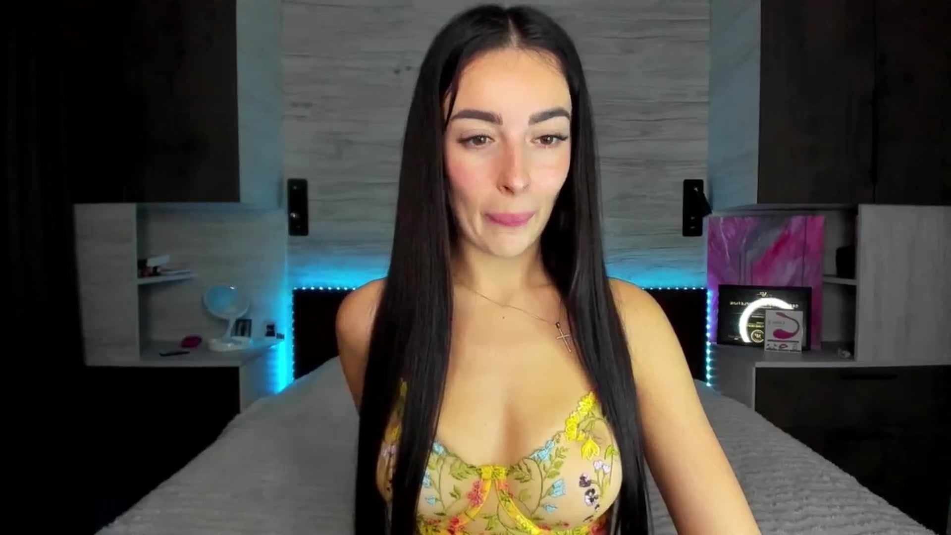 Gallery image thumbnail from Brunnett_Mil's myfreecams stream on, 11/19/2025, 17:56 image 13 of 20