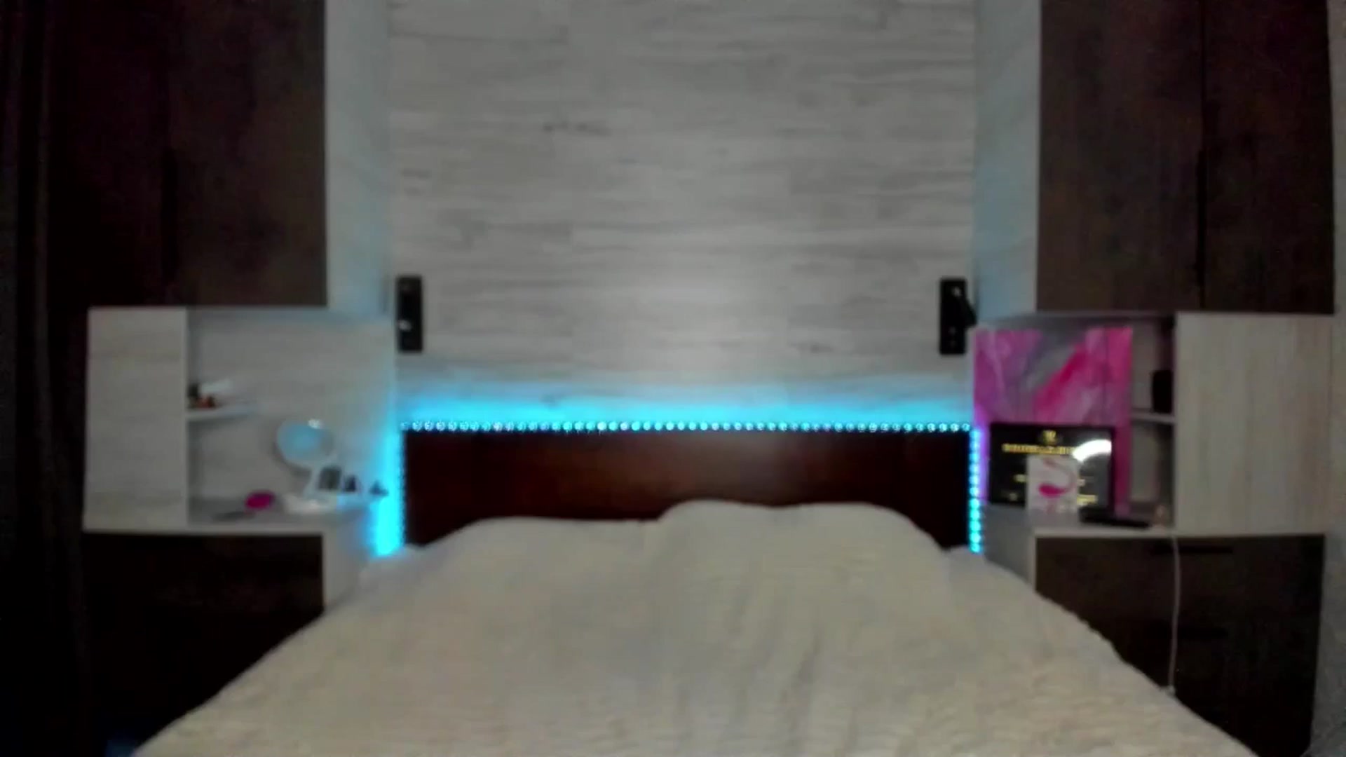 Gallery image thumbnail from Brunnett_Mil's myfreecams stream on, 11/22/2025, 15:16 image 5 of 20