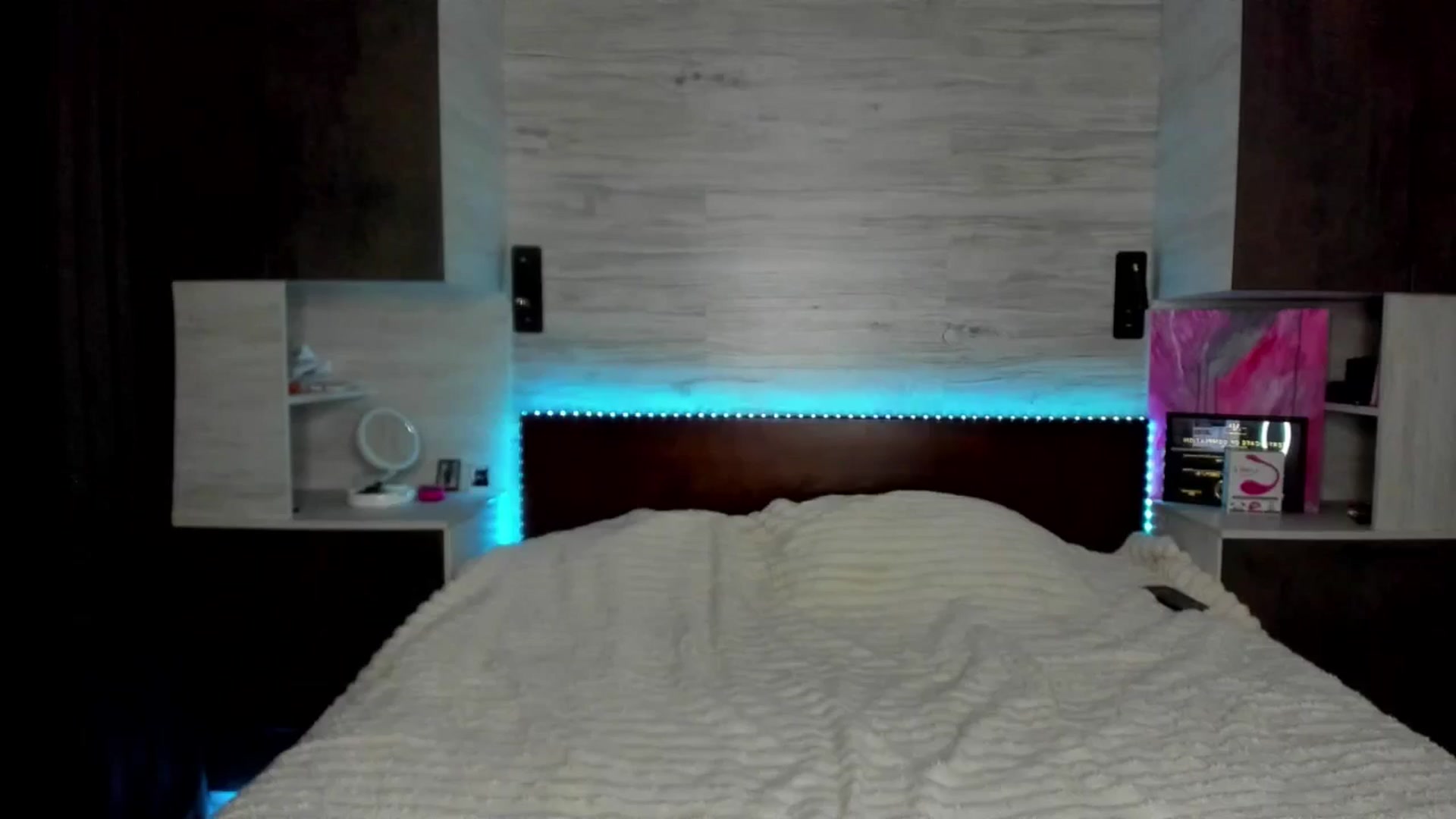 Gallery image thumbnail from Brunnett_Mil's myfreecams stream on, 12/16/2025, 13:10 image 20 of 20