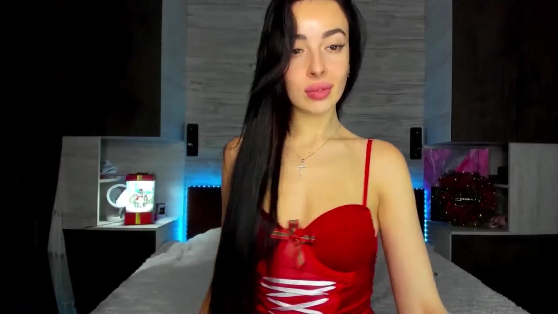 Gallery image thumbnail from Brunnett_Mil's myfreecams stream on, 12/25/2025, 17:27 image 6 of 20