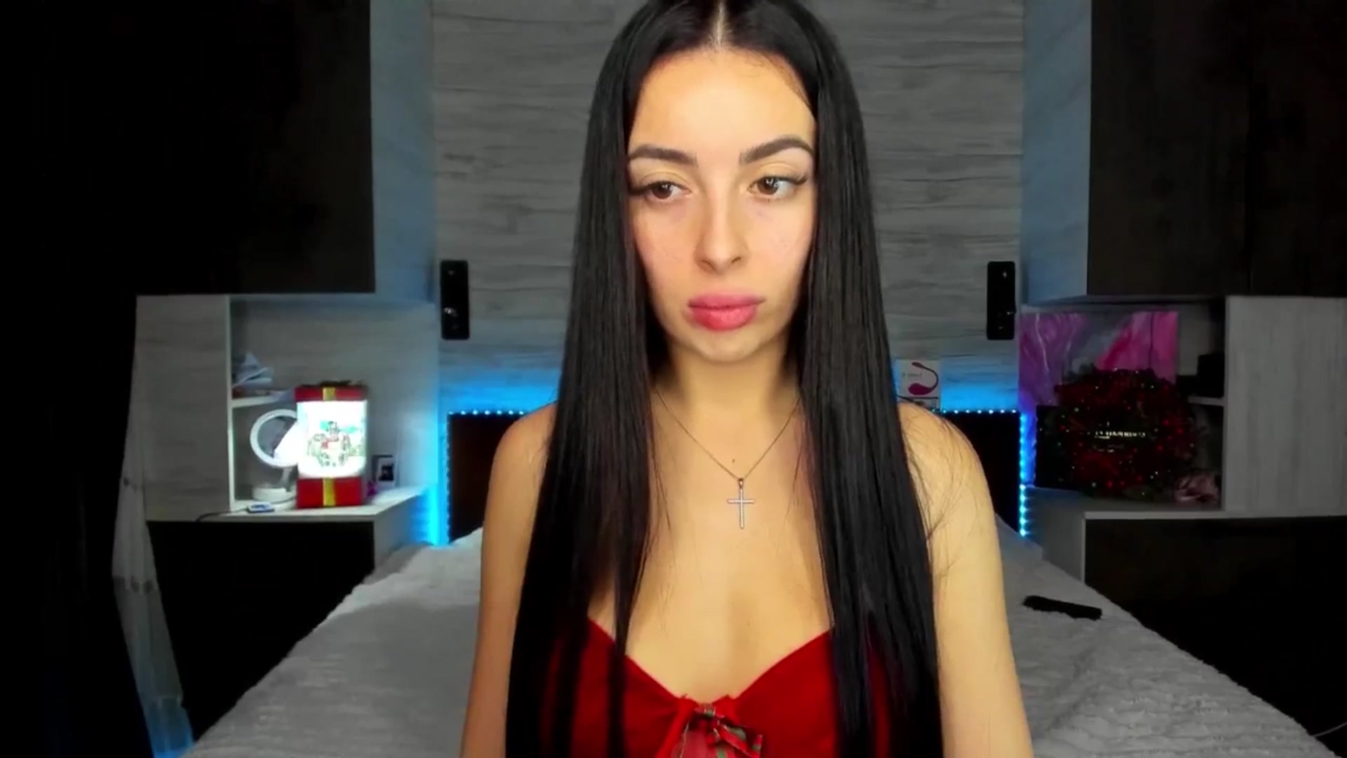 Gallery image thumbnail from Brunnett_Mil's myfreecams stream on, 12/25/2025, 17:27 image 16 of 20