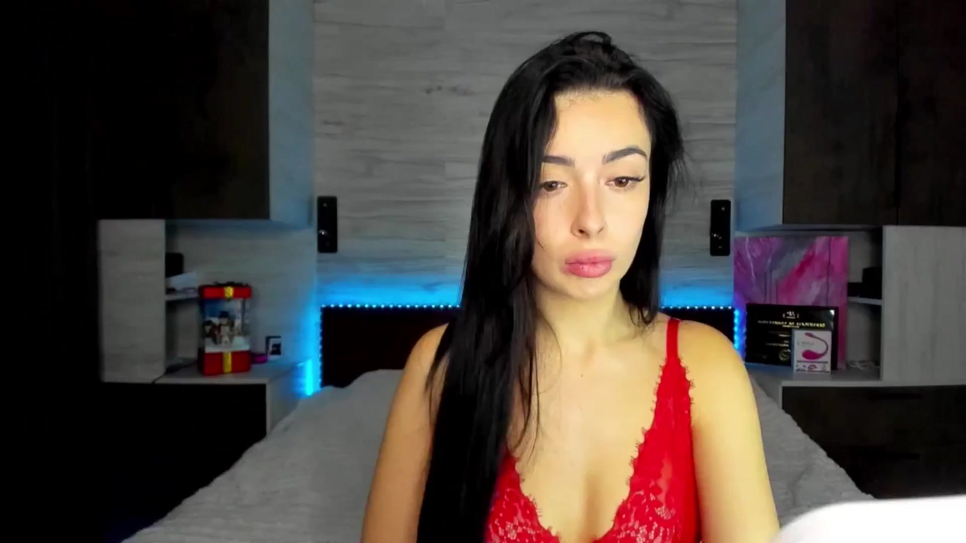 Gallery image thumbnail from Brunnett_Mil's myfreecams stream on, 01/03/2026, 19:31 image 1 of 20