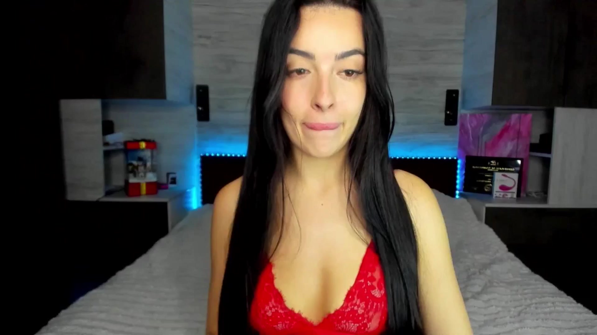 Gallery image thumbnail from Brunnett_Mil's myfreecams stream on, 01/03/2026, 20:07 image 1 of 20
