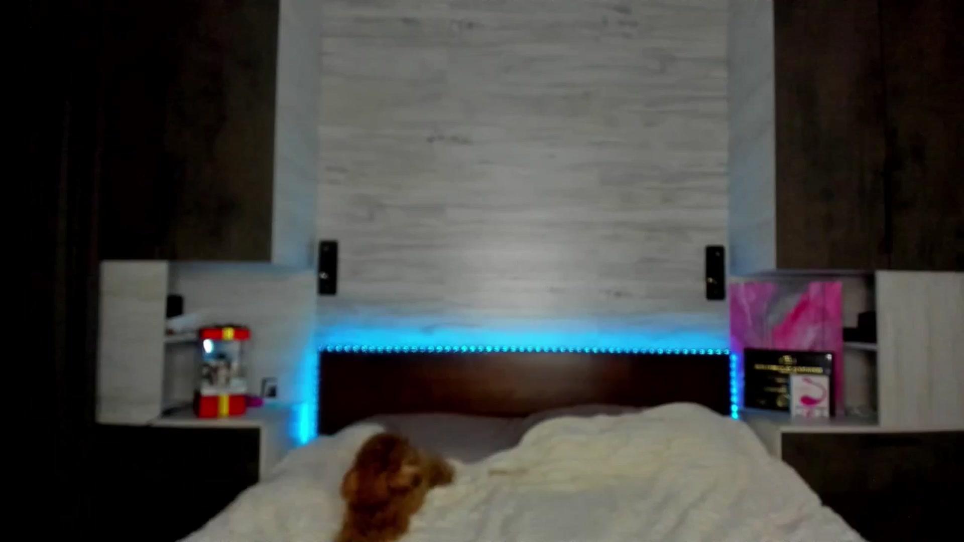 Gallery image thumbnail from Brunnett_Mil's myfreecams stream on, 01/03/2026, 20:07 image 18 of 20