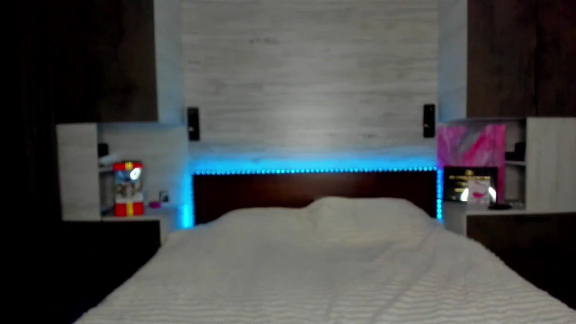 Gallery image thumbnail from Brunnett_Mil's myfreecams stream on, 01/07/2026, 16:42 image 9 of 20