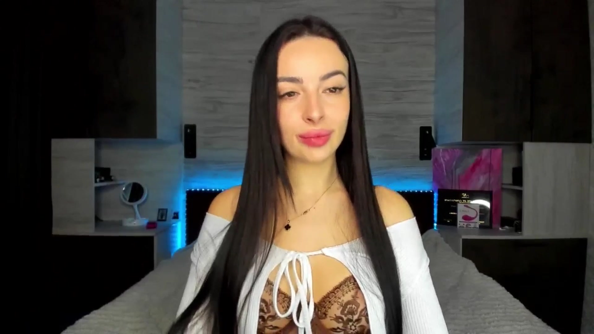 Gallery image thumbnail from Brunnett_Mil's myfreecams stream on, 02/02/2026, 15:58 image 13 of 20