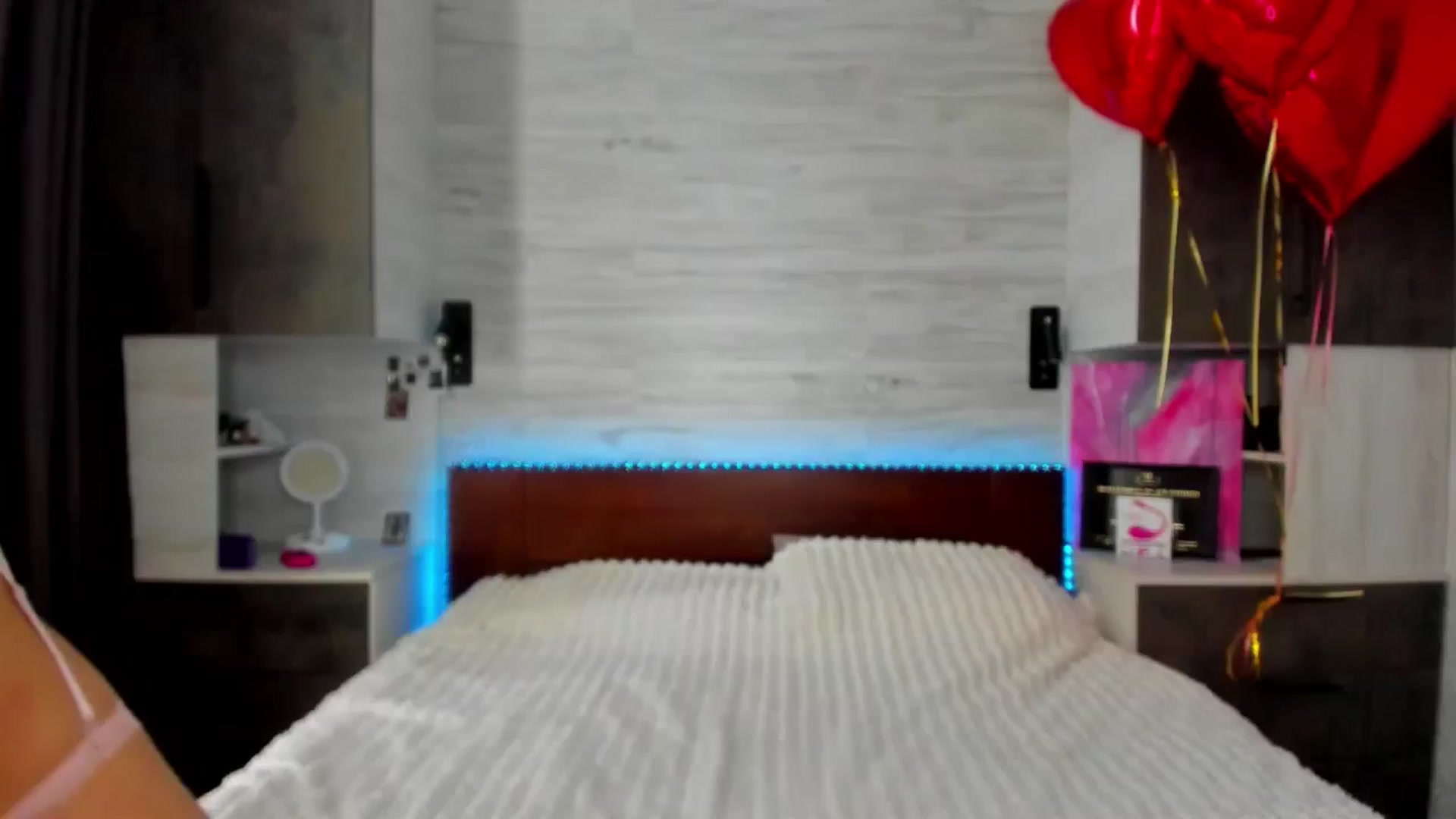 Gallery image thumbnail from Brunnett_Mil's myfreecams stream on, 02/17/2026, 13:58 image 10 of 20
