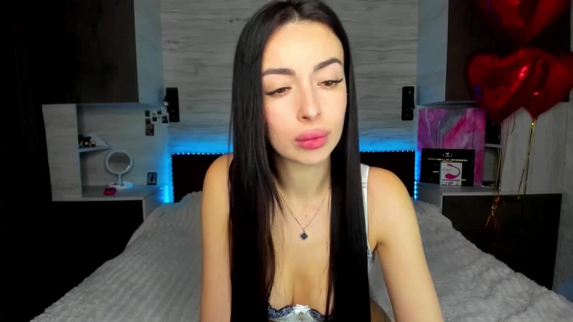 Gallery image thumbnail from Brunnett_Mil's myfreecams stream on, 02/19/2026, 17:08 image 8 of 20