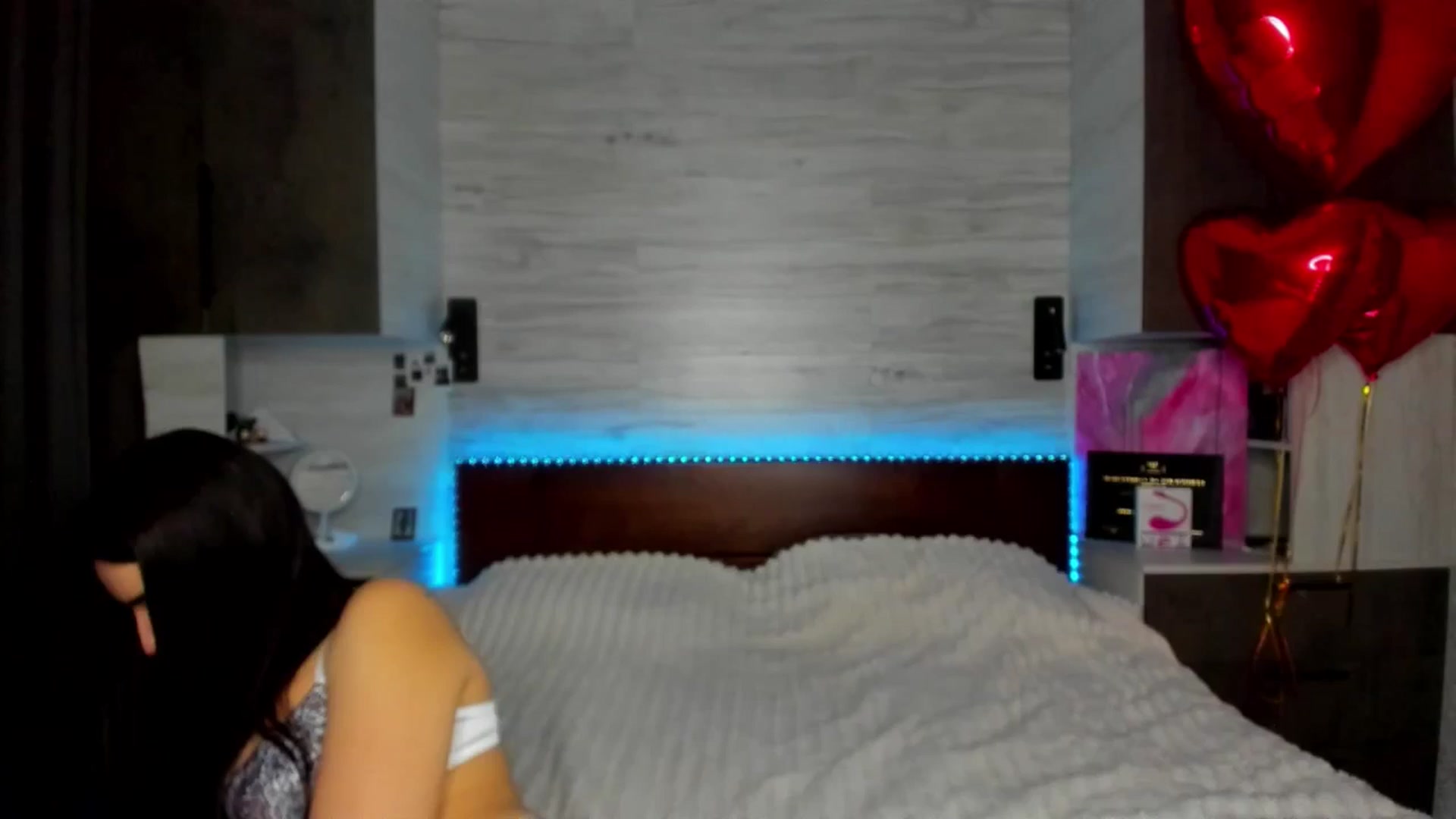 Gallery image thumbnail from Brunnett_Mil's myfreecams stream on, 02/19/2026, 17:08 image 17 of 20