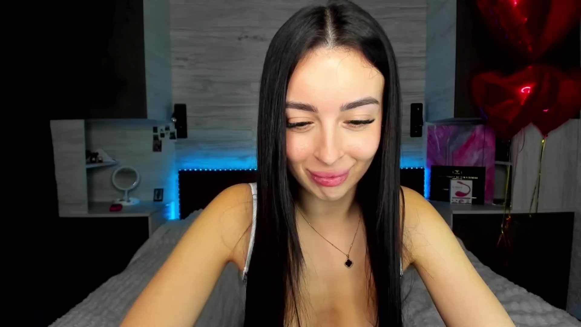 Gallery image thumbnail from Brunnett_Mil's myfreecams stream on, 02/19/2026, 17:08 image 19 of 20
