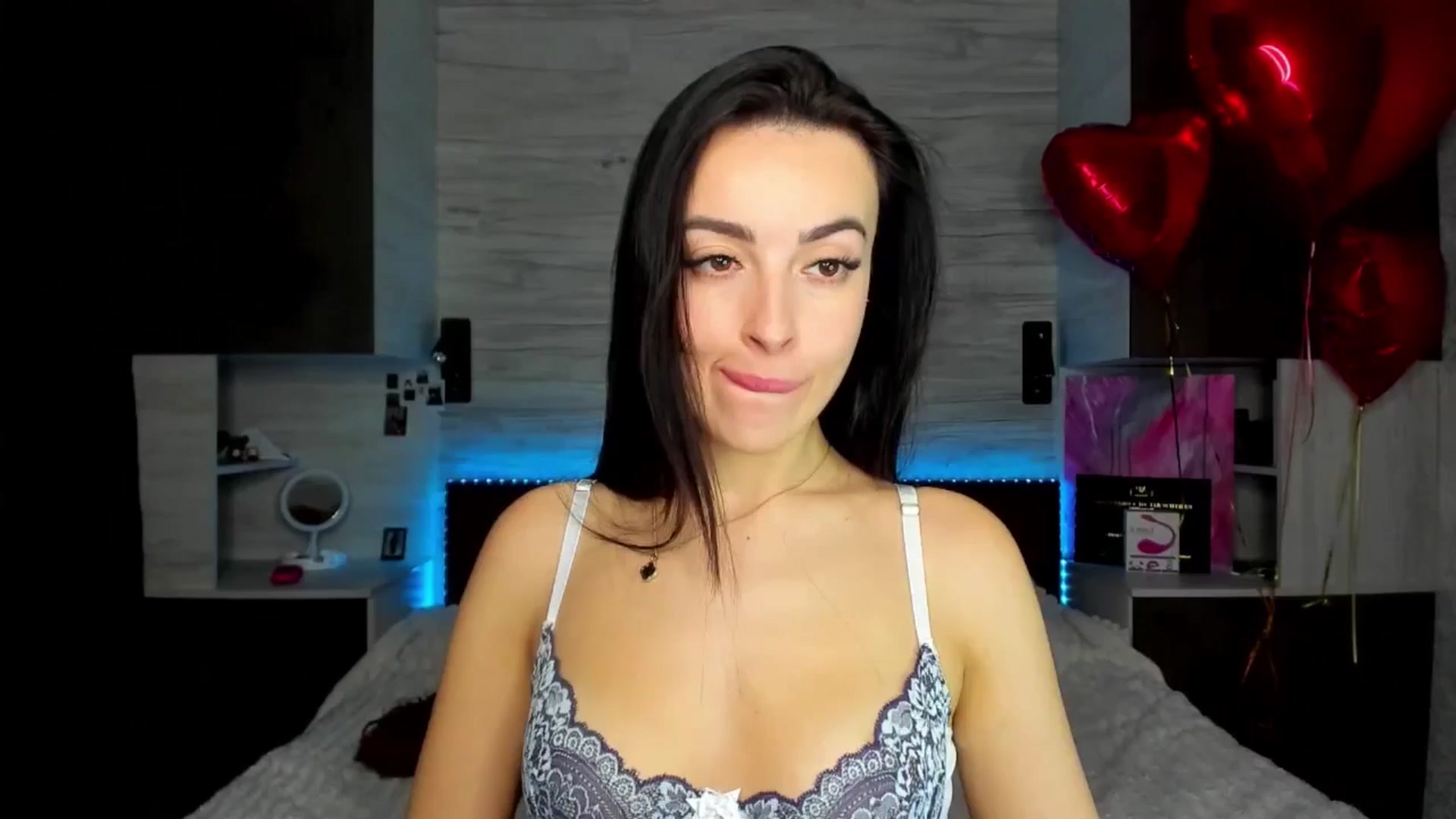 Gallery image thumbnail from Brunnett_Mil's myfreecams stream on, 02/19/2026, 18:26 image 19 of 20