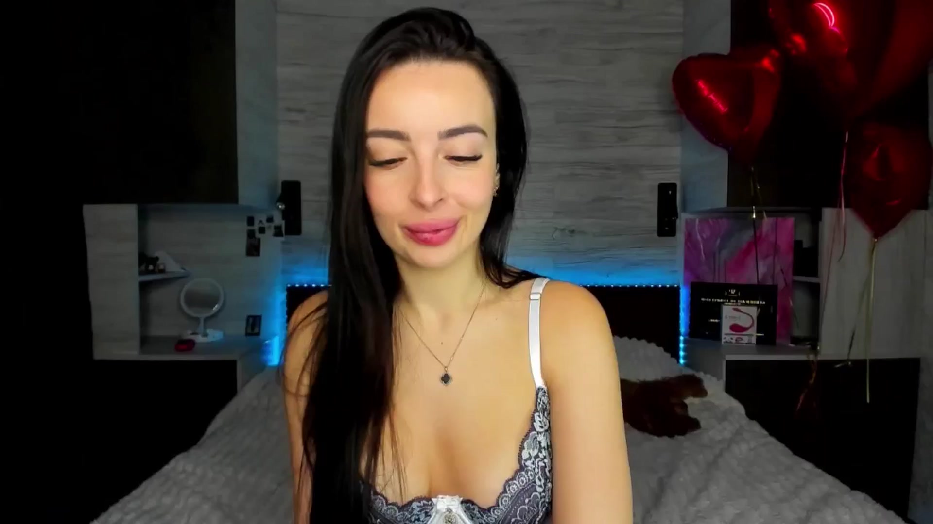 Gallery image thumbnail from Brunnett_Mil's myfreecams stream on, 02/19/2026, 18:26 image 2 of 20