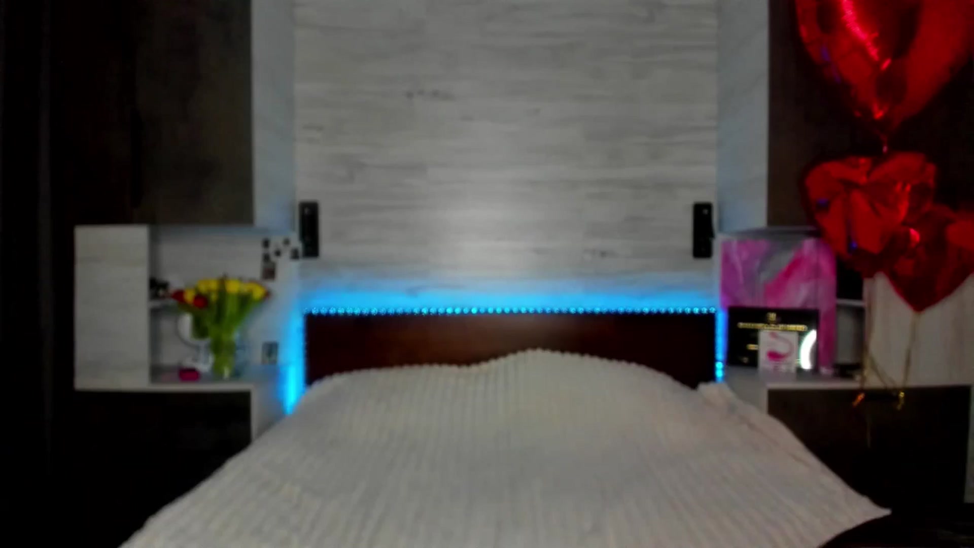 Gallery image thumbnail from Brunnett_Mil's myfreecams stream on, 02/26/2026, 17:15 image 10 of 20