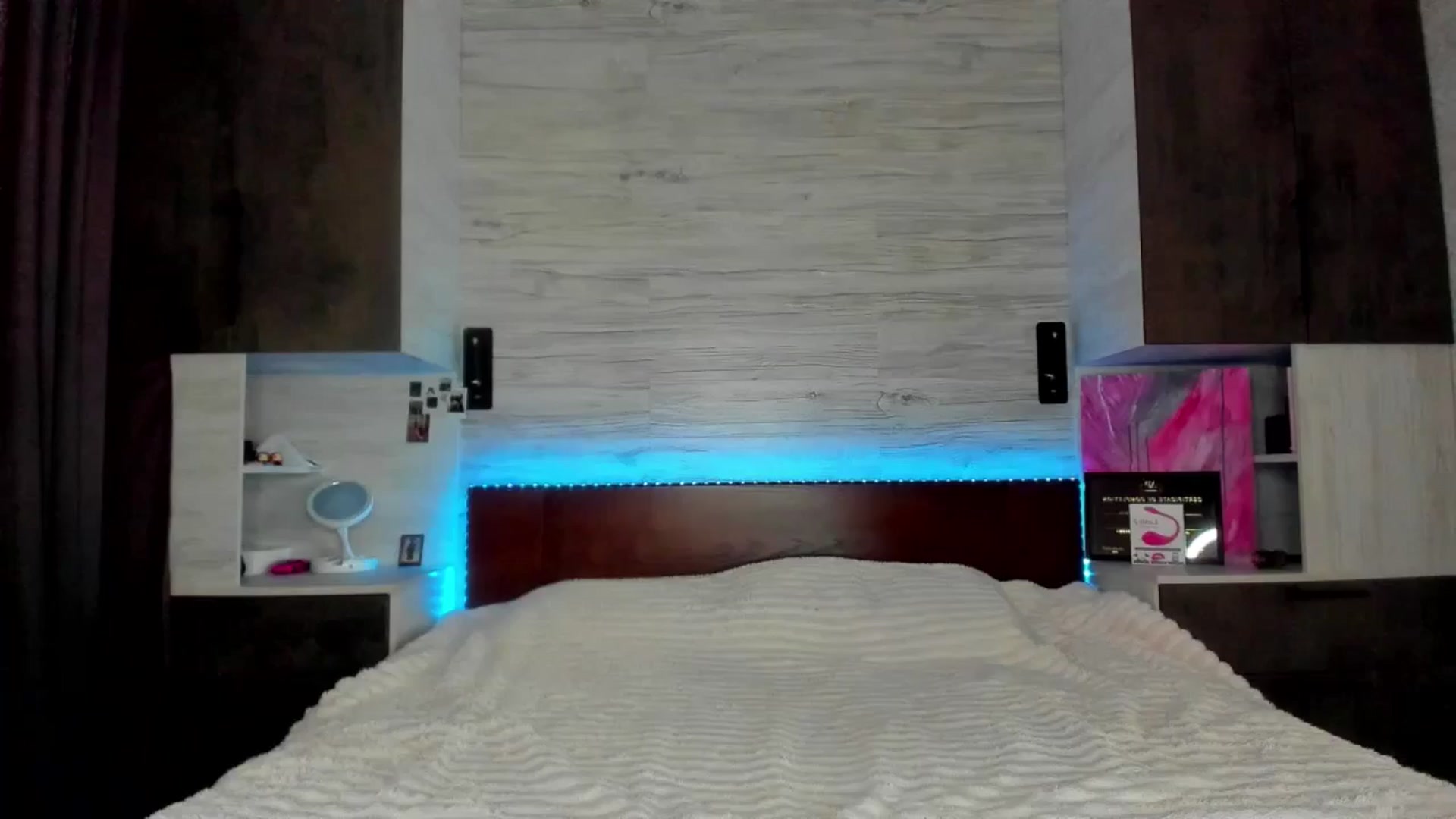 Gallery image thumbnail from Brunnett_Mil's myfreecams stream on, 03/14/2026, 12:54 image 3 of 20