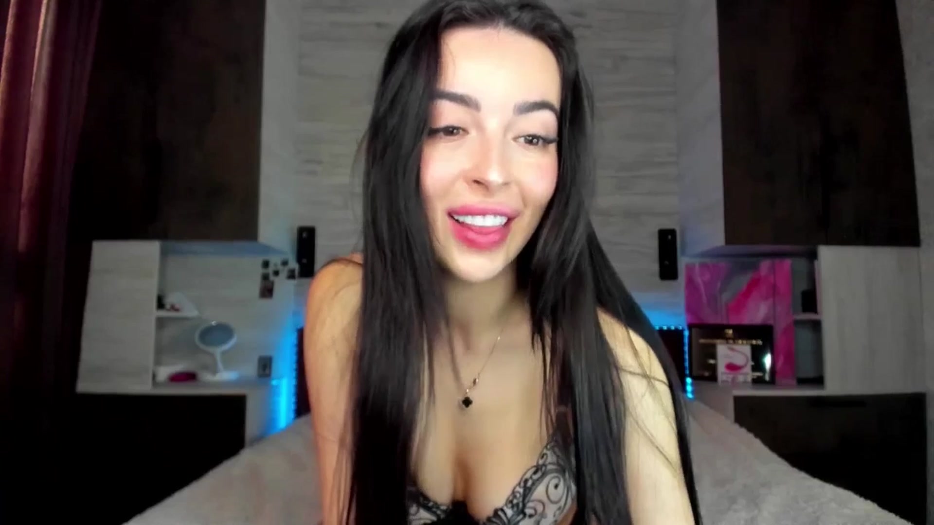Gallery image thumbnail from Brunnett_Mil's myfreecams stream on, 03/19/2026, 14:28 image 16 of 20