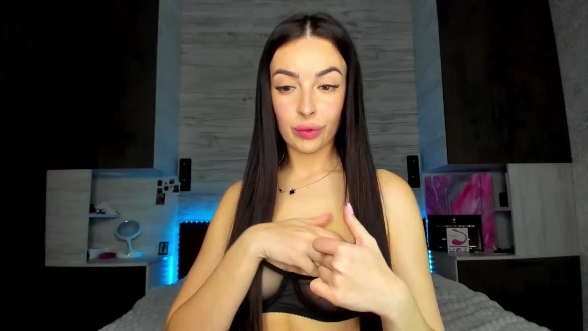 Gallery image thumbnail from Brunnett_Mil's myfreecams stream on, 03/20/2026, 16:54 image 15 of 20