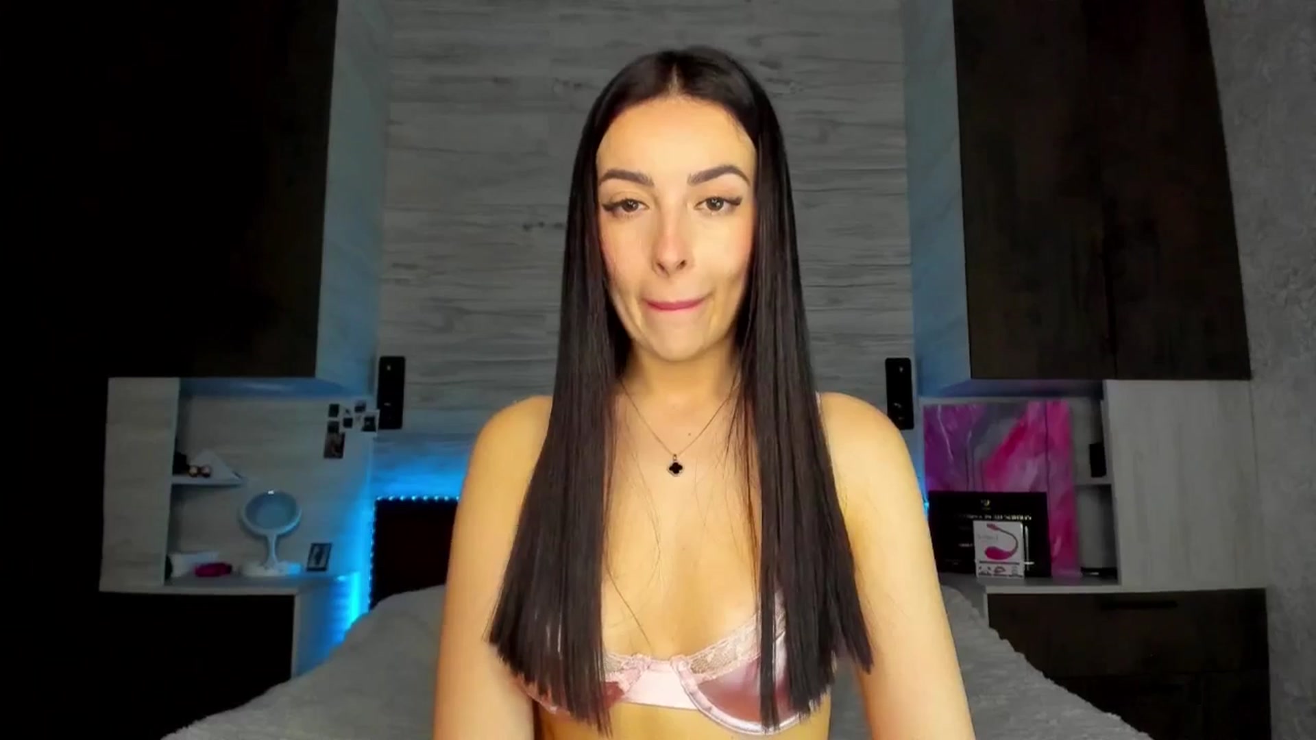 Gallery image thumbnail from Brunnett_Mil's myfreecams stream on, 03/25/2026, 17:28 image 15 of 20